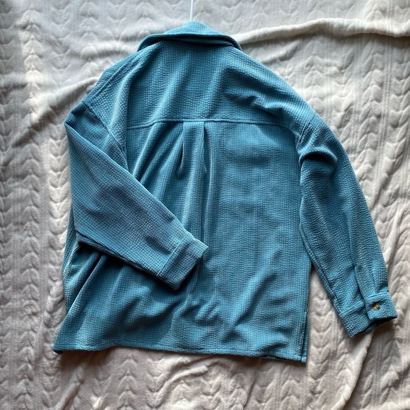 Blue textured button down - Picture 5 of 5